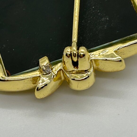 Vintage Gold-Tone Vanity Brooch With Lady At Dressing Table Mirror Design - Picture 9 of 13